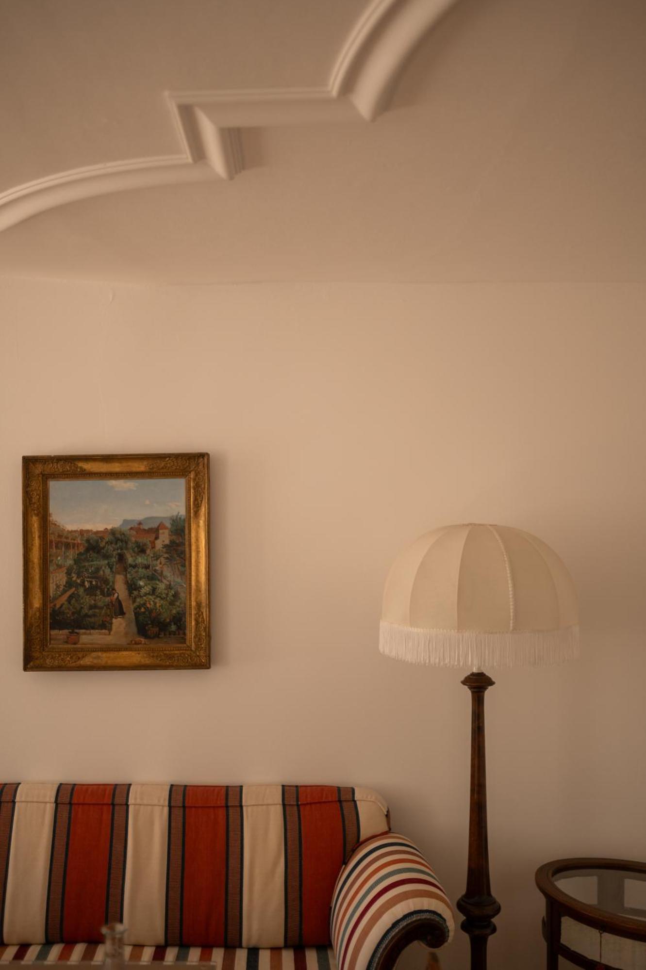 Ottmanngut Suite And Breakfast Merano Bagian luar foto