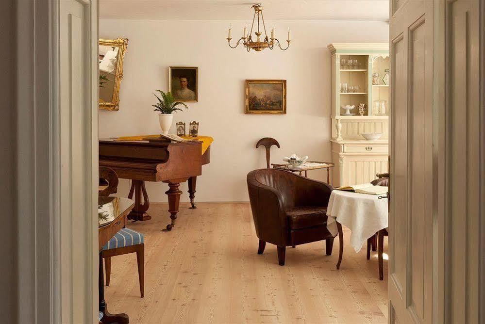 Ottmanngut Suite And Breakfast Merano Bagian luar foto